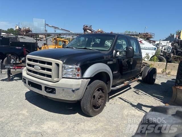 Ford F-450 Hytter och interiör
