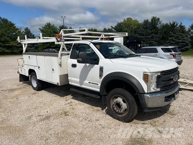 Ford F-450 Flakbilar/Pickuper