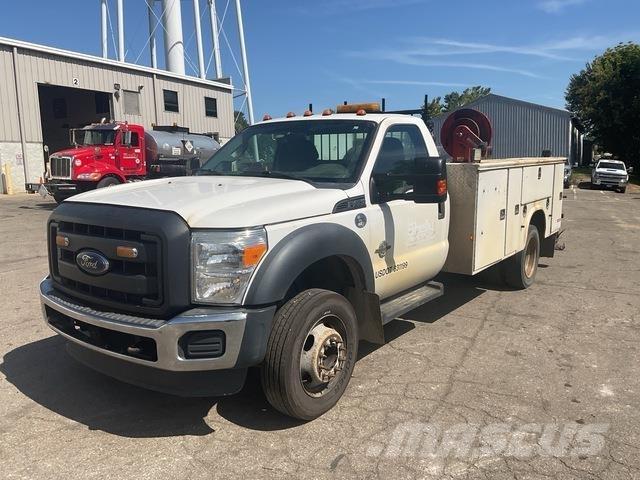 Ford F-450 Plogbilar