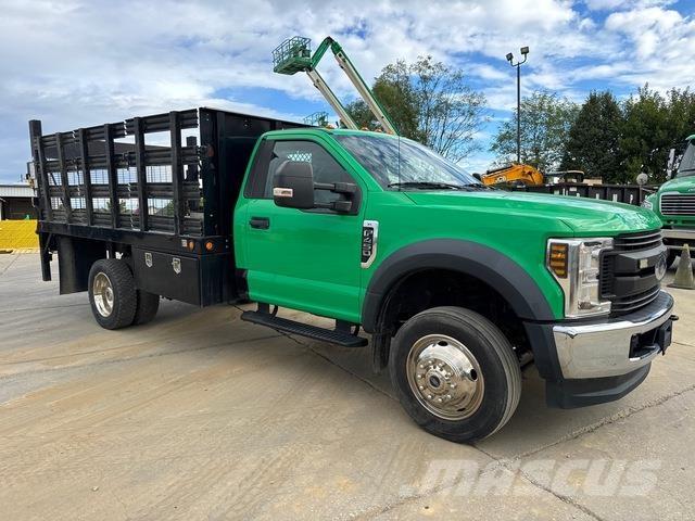 Ford F-450 Flakbilar