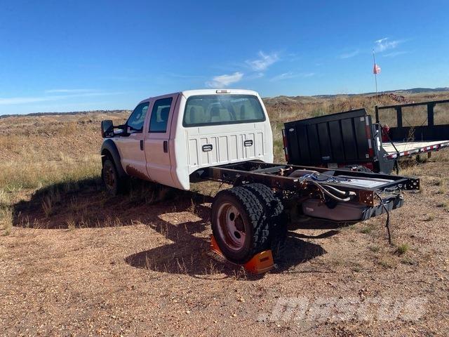 Ford F-450 Hytter och interiör
