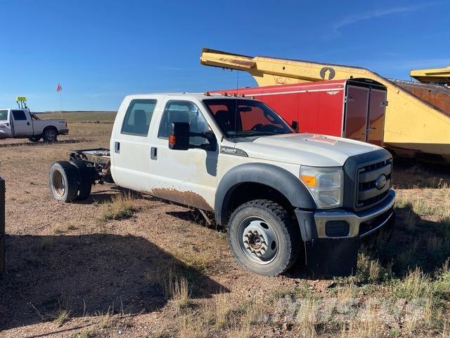 Ford F-450 Hytter och interiör