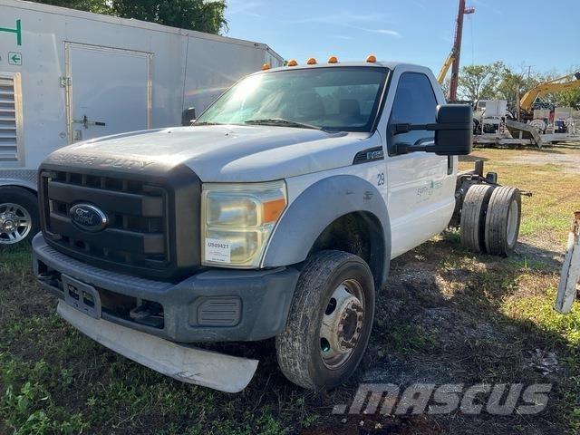 Ford F-450 XL Hytter och interiör