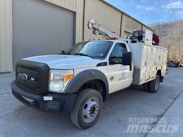 Ford F-550 Plogbilar