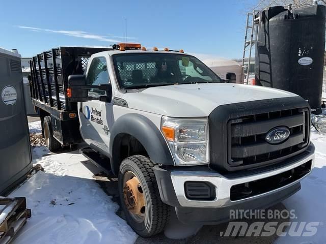 Ford F-550 Flakbilar