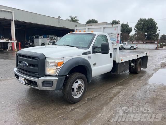 Ford F-550 Flakbilar