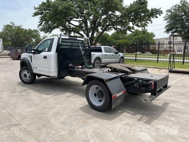 Ford F-550 Midjestyrd dumper