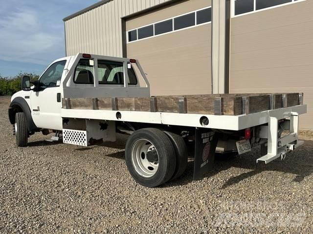 Ford F-550 Flakbilar