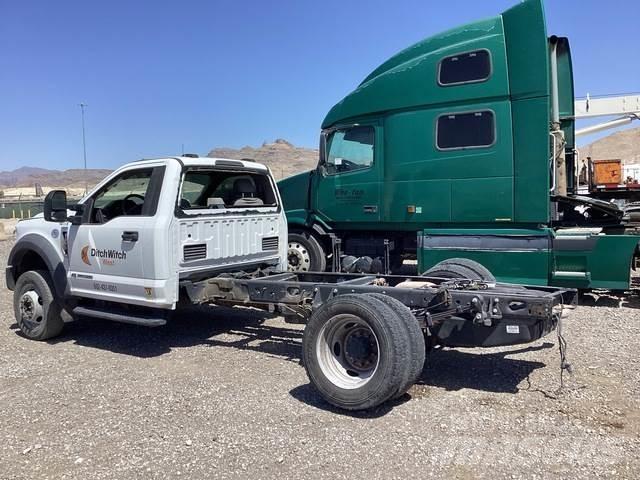 Ford F-550 Hytter och interiör