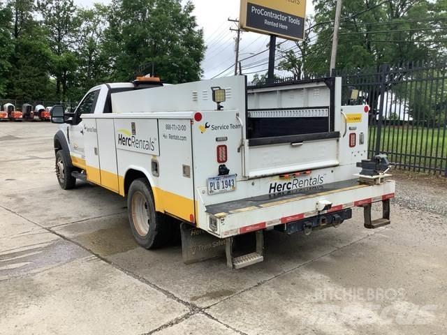 Ford F-550 Plogbilar