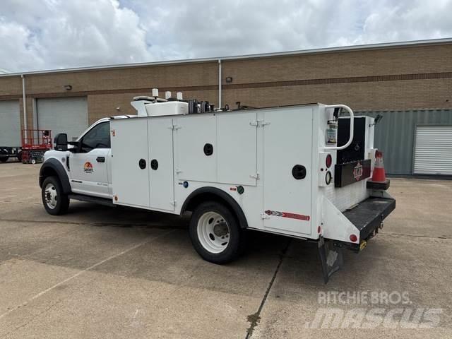 Ford F-550 Plogbilar