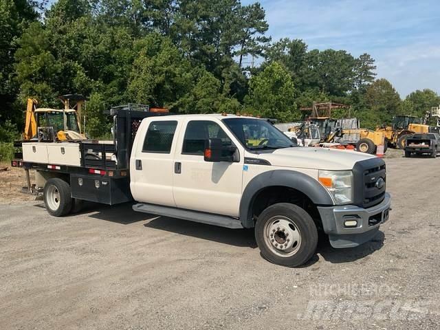 Ford F-550 Flakbilar