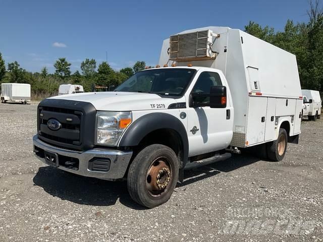 Ford F-550 Flakbilar/Pickuper