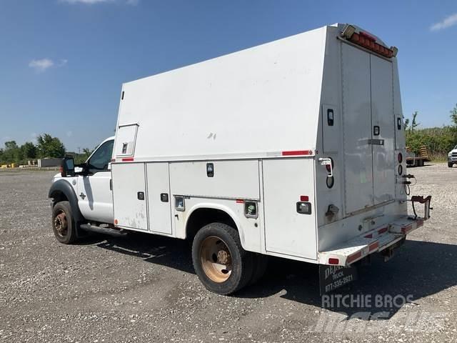 Ford F-550 Flakbilar/Pickuper