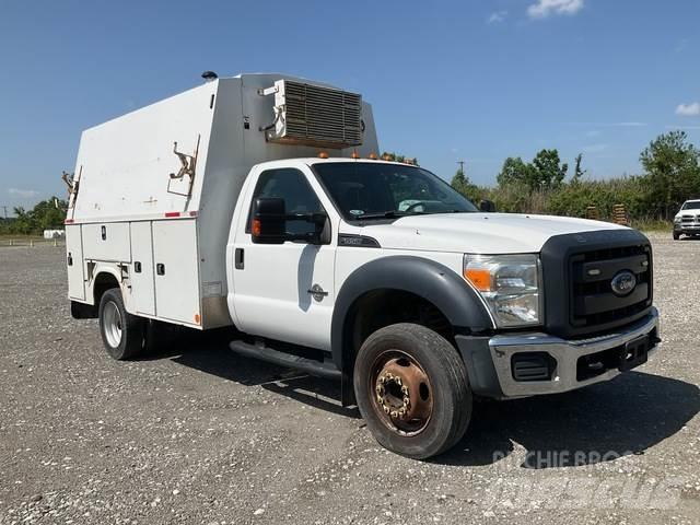 Ford F-550 Flakbilar/Pickuper