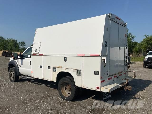 Ford F-550 Flakbilar/Pickuper