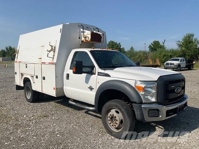 Ford F-550 Flakbilar/Pickuper