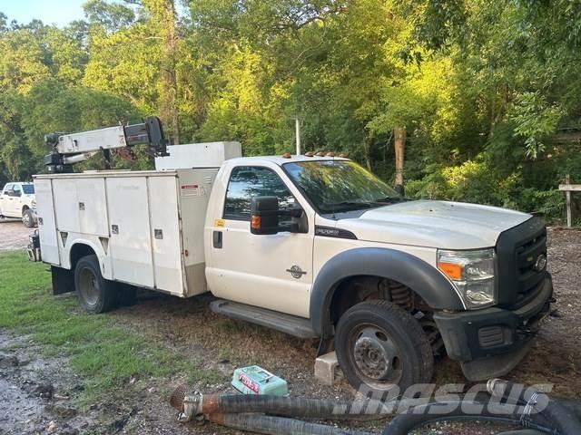 Ford F-550 Plogbilar