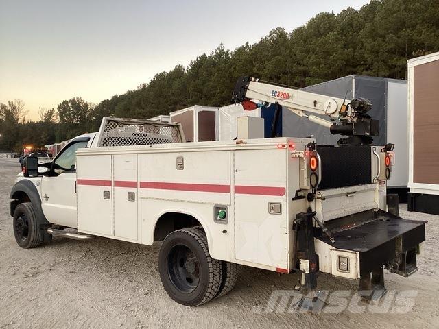 Ford F-550 Plogbilar