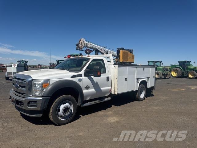 Ford F-550 Plogbilar
