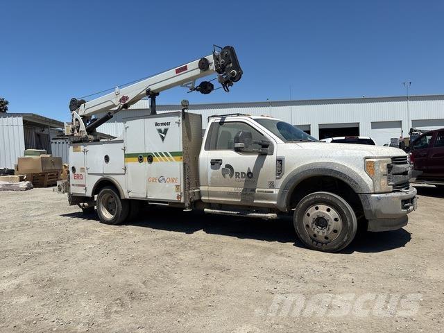 Ford F-550 Plogbilar