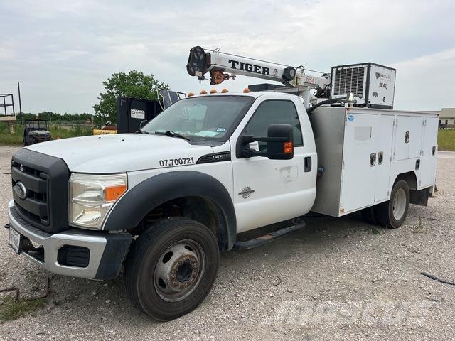 Ford F-550 Plogbilar
