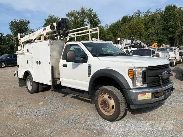 Ford F-550 Plogbilar