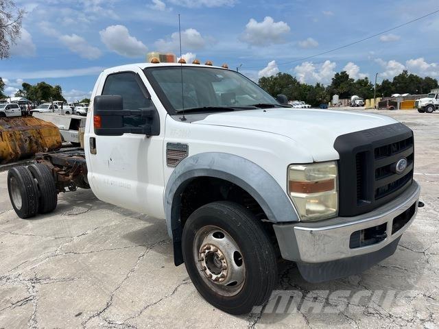 Ford F-550 Hytter och interiör