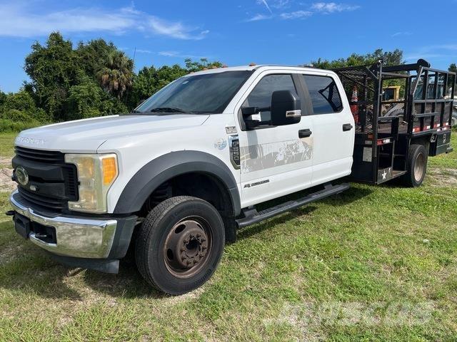 Ford F-550 Flakbilar/Pickuper