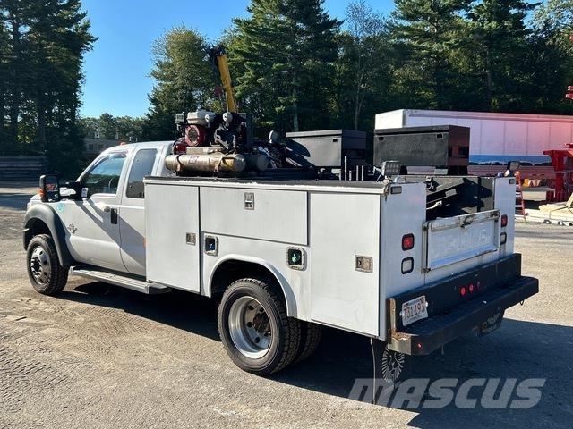 Ford F-550 Flakbilar/Pickuper