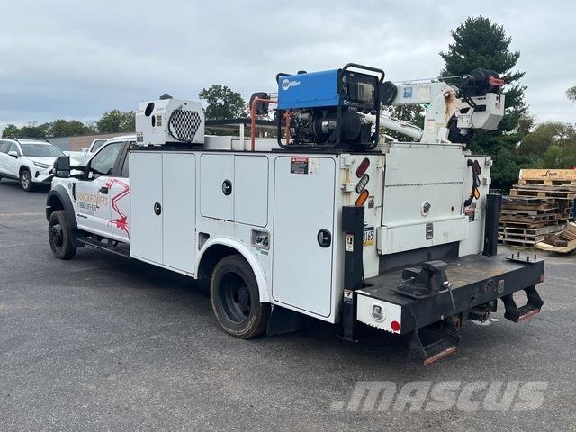 Ford F-550 Plogbilar