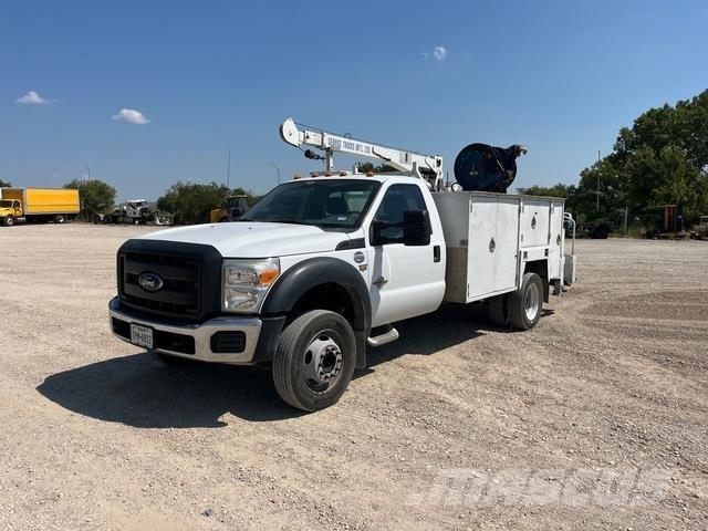 Ford F-550 Plogbilar