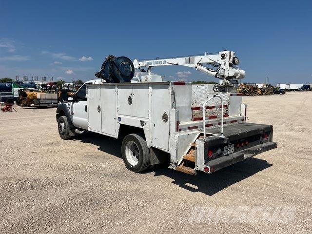 Ford F-550 Plogbilar