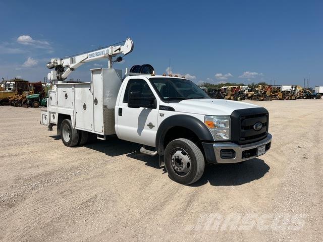 Ford F-550 Plogbilar