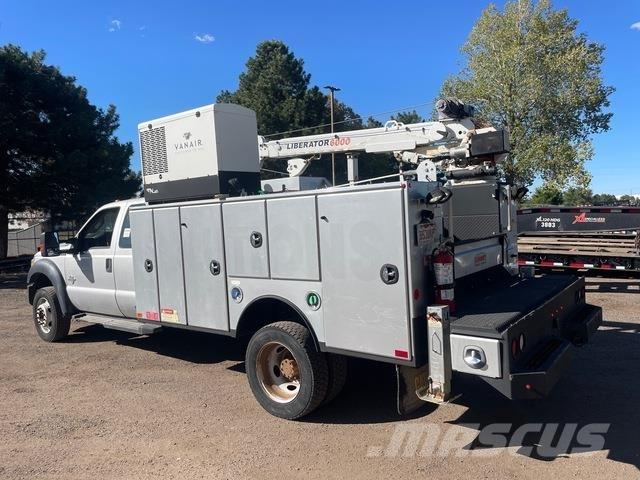 Ford F-550 Plogbilar