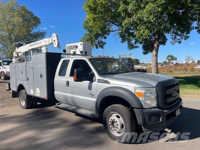 Ford F-550 Plogbilar