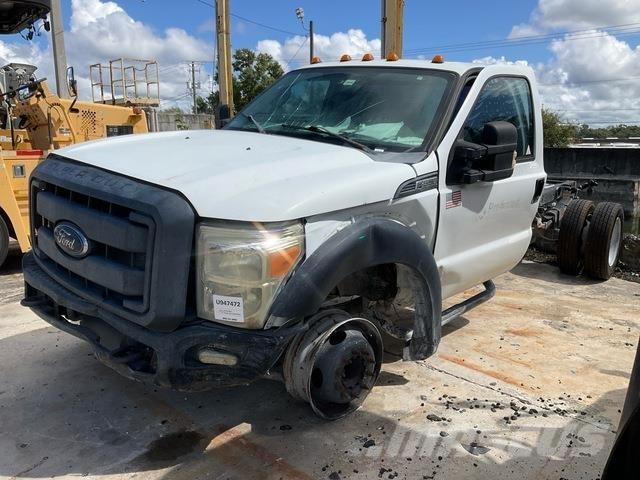 Ford F-550 Hytter och interiör
