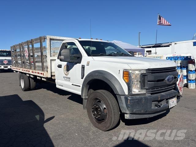 Ford F-550 Flakbilar