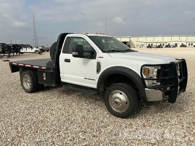 Ford F-550 Flakbilar