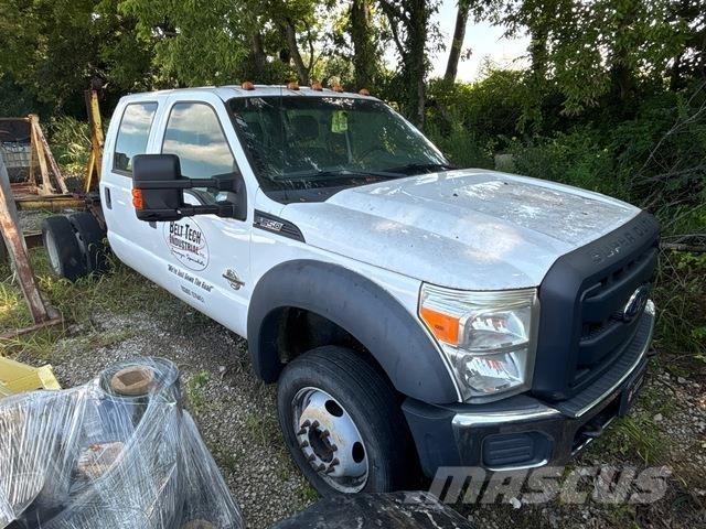 Ford F-550 XL Hytter och interiör