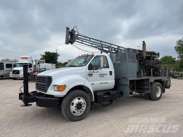 Ford F-650 Lastbilar med borraggregat