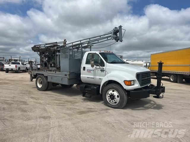 Ford F-650 Lastbilar med borraggregat