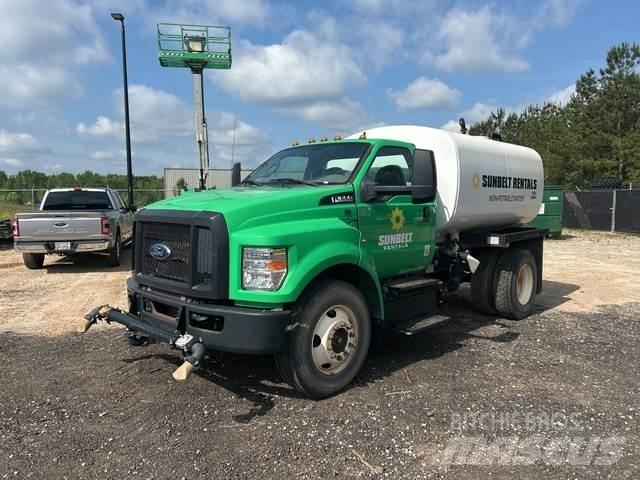 Ford F-650 Vattentankbilar