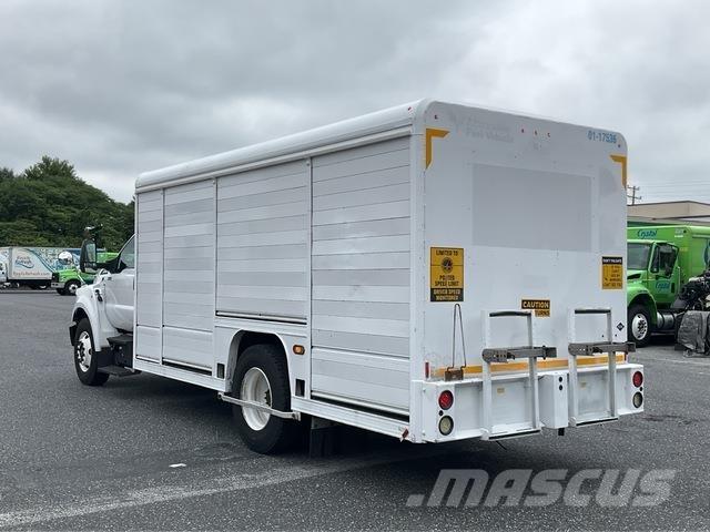 Ford F-650 Lastbilar för dryckesleveranser