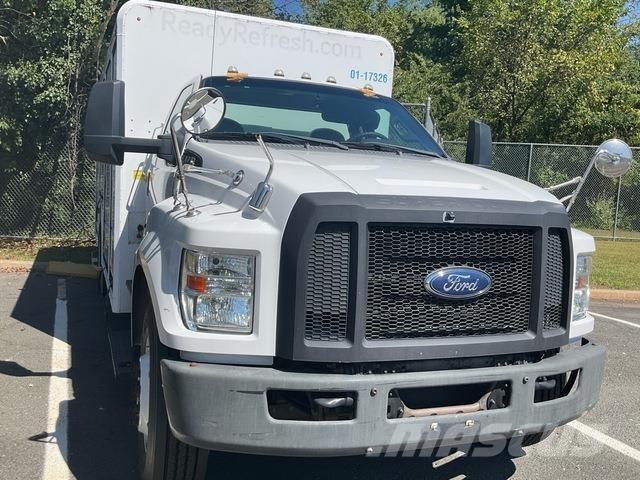 Ford F-650 Lastbilar för dryckesleveranser