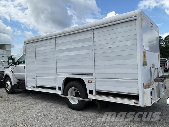 Ford F-650 Lastbilar för dryckesleveranser