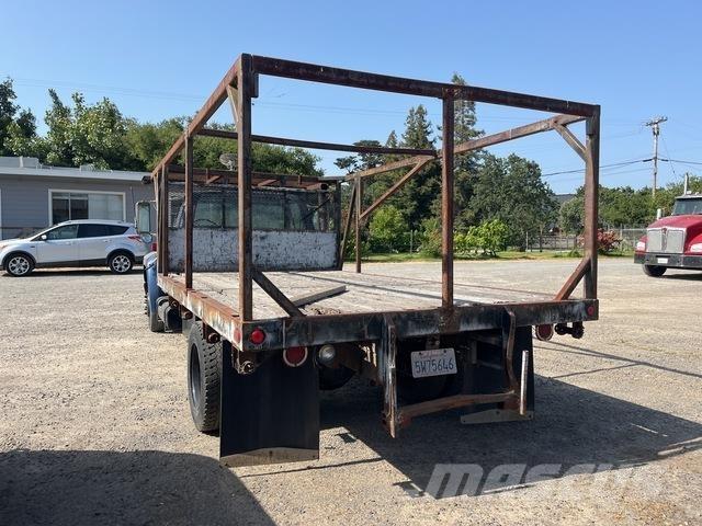 Ford F-700 Flakbilar