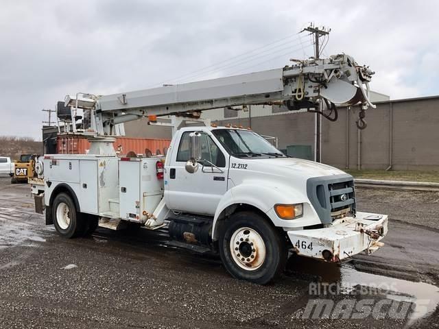 Ford F-750 Lastbilar med borraggregat