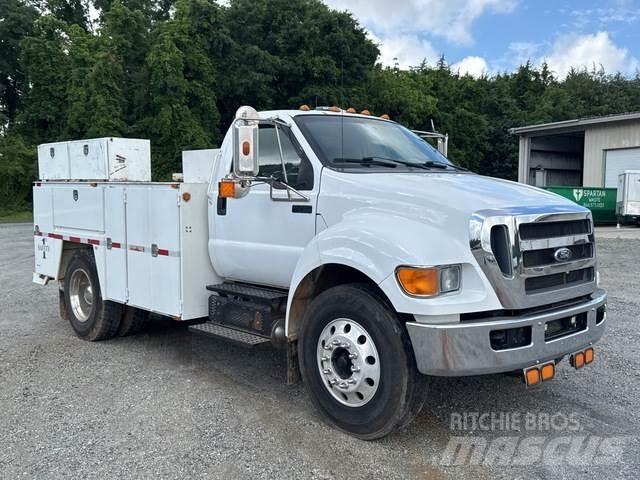 Ford F-750 Plogbilar