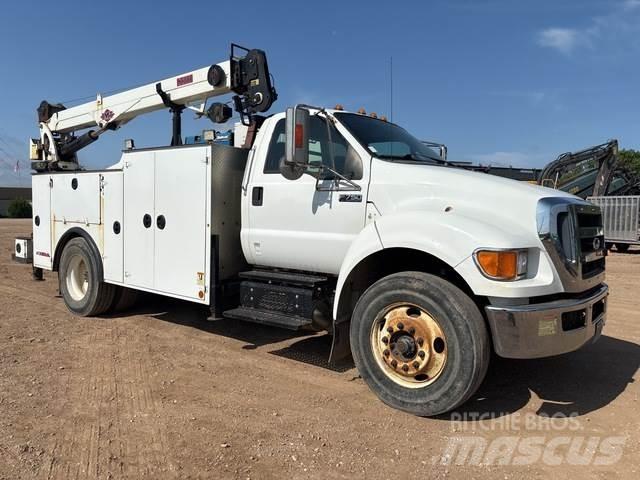 Ford F-750 Plogbilar